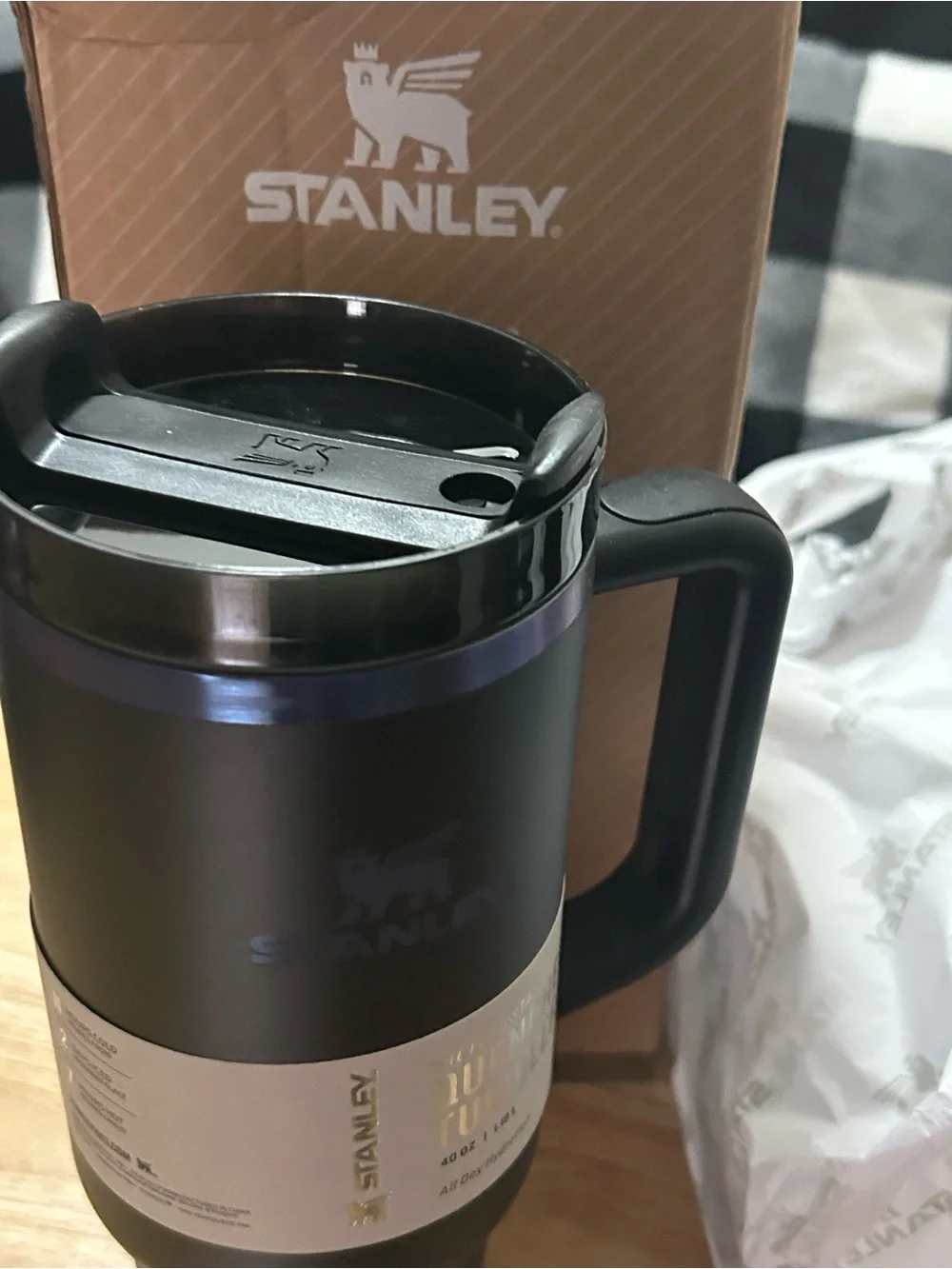 The Quencher H2.0 Flowstate™ Stanley Tumbler | 40 OZ Black Chroma New in Box - Picture 9 of 10
